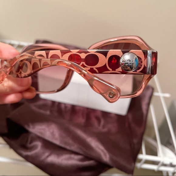 Coach Sunglasses 🕶 - Picture 4 of 4